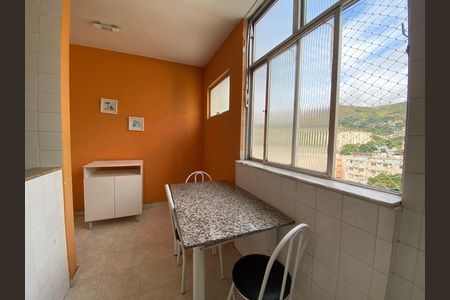 Apartamento para alugar com 75m², 2 quartos e 1 vaga