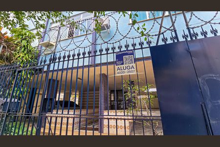 Apartamento para alugar com 75m², 2 quartos e 1 vaga Apartamento para alugar com 75m², 2 quartos e 1 vagaFachada