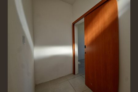 Apartamento para alugar com 96m², 2 quartos e sem vaga Apartamento para alugar com 96m², 2 quartos e sem vagaCloset
