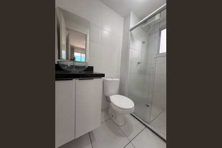 Banheiro de apartamento à venda com 1 quarto, 32m² em Vila Ema, São Paulo