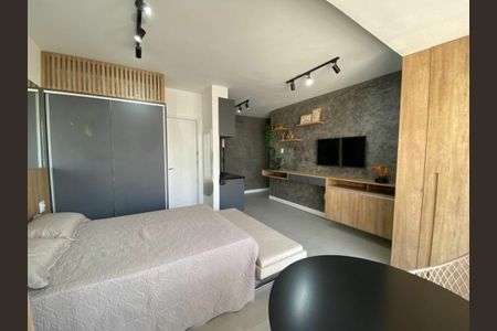 Apartamento à venda com 1 quarto, 32m² em Campo Belo, São Paulo