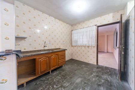 Casa à venda com 124m², 2 quartos e 2 vagasCozinha 