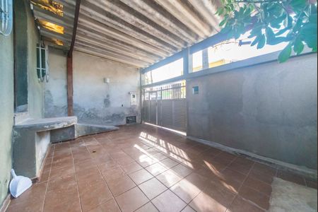 Casa à venda com 124m², 2 quartos e 2 vagasGaragem