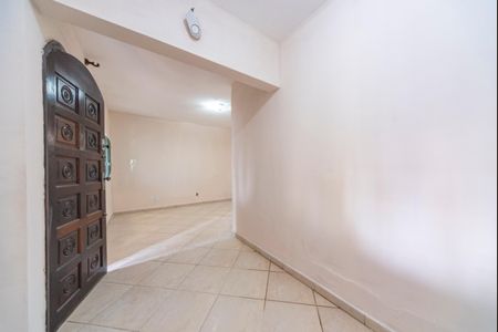 Casa à venda com 124m², 2 quartos e 2 vagasSala