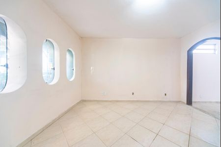 Casa à venda com 124m², 2 quartos e 2 vagasSala