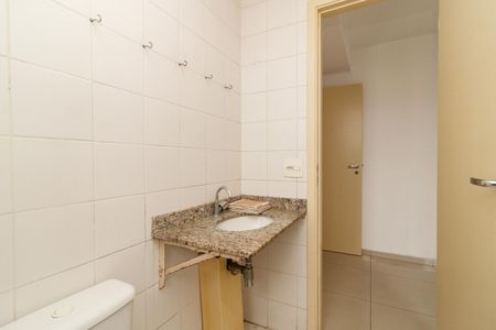 Apartamento à venda com 76m², 3 quartos e 2 vagas Apartamento à venda com 76m², 3 quartos e 2 vagasBanheiro da Suíte