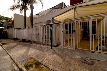Apartamento à venda com 76m², 3 quartos e 2 vagas Apartamento à venda com 76m², 3 quartos e 2 vagasFachada