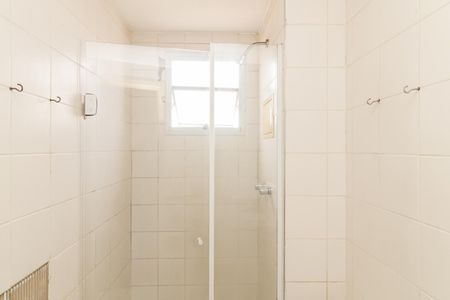 Apartamento à venda com 76m², 3 quartos e 2 vagas Apartamento à venda com 76m², 3 quartos e 2 vagasBanheiro da Suíte