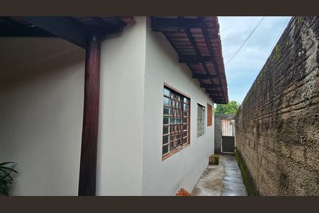 Casa à venda com 397m², 3 quartos e 4 vagas Casa à venda com 397m², 3 quartos e 4 vagasCorredor