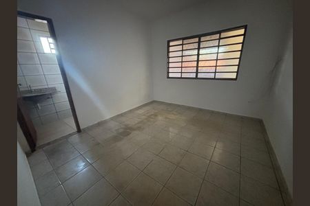 Sala de casa à venda com 3 quartos, 397m² em Vila Uniao, Goiânia