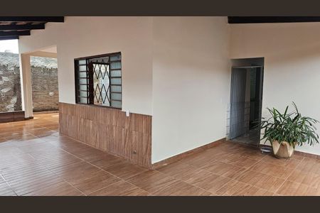 Casa à venda com 397m², 3 quartos e 4 vagas Casa à venda com 397m², 3 quartos e 4 vagasÁrea externa