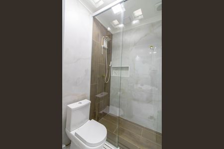 Casa à venda com 300m², 3 quartos e 3 vagas Casa à venda com 300m², 3 quartos e 3 vagasSuíte