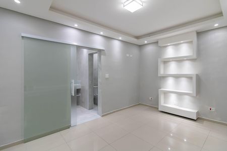 Casa à venda com 300m², 3 quartos e 3 vagas Casa à venda com 300m², 3 quartos e 3 vagasSuíte
