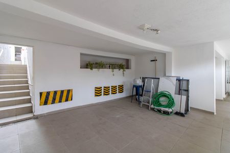 Casa à venda com 300m², 3 quartos e 3 vagas Casa à venda com 300m², 3 quartos e 3 vagasGaragem