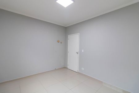 Casa à venda com 300m², 3 quartos e 3 vagas Casa à venda com 300m², 3 quartos e 3 vagasQuarto 2