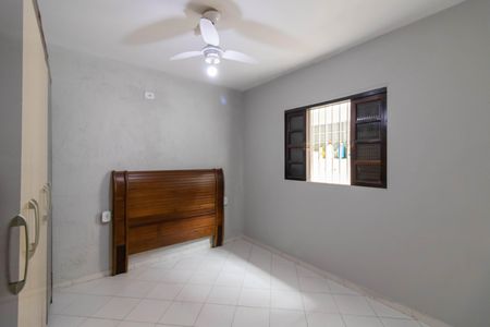 Casa à venda com 300m², 3 quartos e 3 vagas Casa à venda com 300m², 3 quartos e 3 vagasQuarto