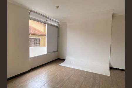 Apartamento para alugar com 65m², 2 quartos e 1 vaga Apartamento para alugar com 65m², 2 quartos e 1 vagaSala