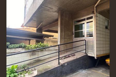 Apartamento para alugar com 65m², 2 quartos e 1 vaga Apartamento para alugar com 65m², 2 quartos e 1 vagaHall