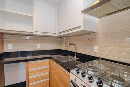 Apartamento à venda com 80m², 2 quartos e 1 vaga Apartamento à venda com 80m², 2 quartos e 1 vagaCozinha e Área de Serviço