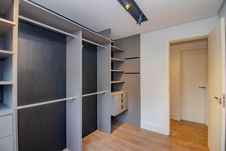 Apartamento à venda com 80m², 2 quartos e 1 vaga Apartamento à venda com 80m², 2 quartos e 1 vagaQuarto