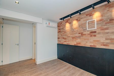 Suíte de apartamento à venda com 2 quartos, 80m² em Higienópolis , Porto Alegre