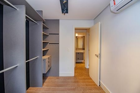 Quarto  de apartamento à venda com 2 quartos, 80m² em Higienópolis , Porto Alegre