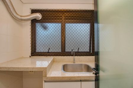 Apartamento à venda com 80m², 2 quartos e 1 vaga Apartamento à venda com 80m², 2 quartos e 1 vagaCozinha e Área de Serviço