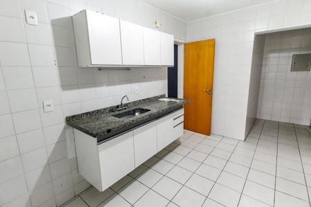 Apartamento à venda com 101m², 3 quartos e 2 vagasCozinha - Armários