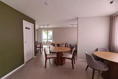 Apartamento para alugar com 35m², 2 quartos e 1 vaga Apartamento para alugar com 35m², 2 quartos e 1 vagaÁrea comum - Salão de festas