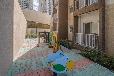 Apartamento para alugar com 37m², 2 quartos e sem vaga Apartamento para alugar com 37m², 2 quartos e sem vagaplay ground_2
