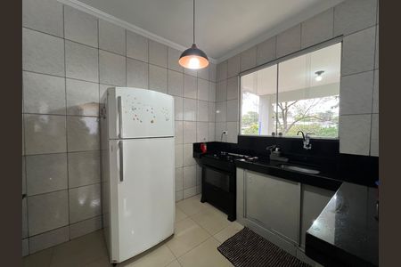 Casa à venda com 280m², 3 quartos e 2 vagas Casa à venda com 280m², 3 quartos e 2 vagasCozinha