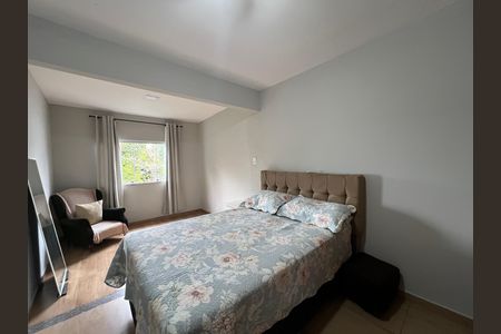 Casa à venda com 280m², 3 quartos e 2 vagas Casa à venda com 280m², 3 quartos e 2 vagasQuarto 2