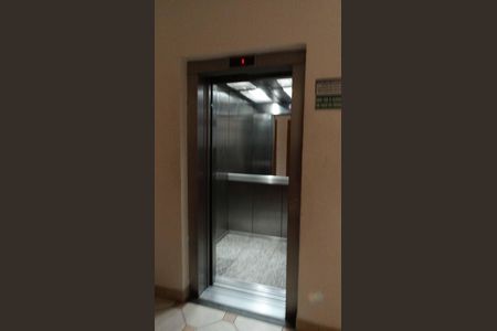 Apartamento à venda com 65m², 3 quartos e 1 vaga Apartamento à venda com 65m², 3 quartos e 1 vagaElevador