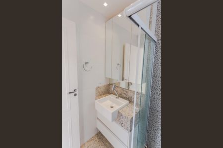 Apartamento à venda com 164m², 3 quartos e 2 vagas Apartamento à venda com 164m², 3 quartos e 2 vagasBanheiro da Suíte