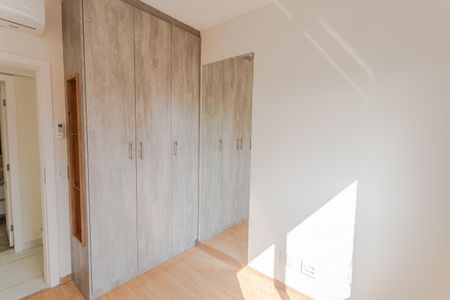 Apartamento à venda com 164m², 3 quartos e 2 vagas Apartamento à venda com 164m², 3 quartos e 2 vagasQuarto 3