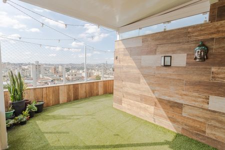 Apartamento à venda com 164m², 3 quartos e 2 vagas Apartamento à venda com 164m², 3 quartos e 2 vagasCobertura