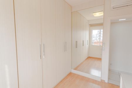 Apartamento à venda com 164m², 3 quartos e 2 vagas Apartamento à venda com 164m², 3 quartos e 2 vagasQuarto 2