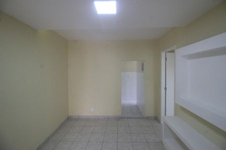 Casa para alugar com 32m², 1 quarto e 1 vagaSala