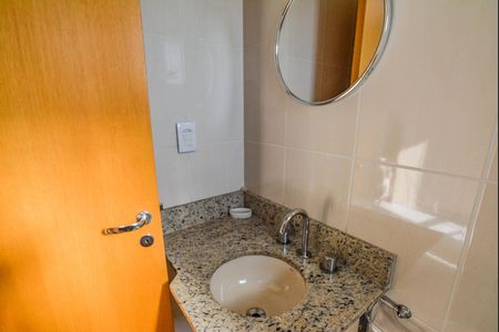 Apartamento à venda com 70m², 2 quartos e 1 vaga Apartamento à venda com 70m², 2 quartos e 1 vagaBanheiro da Suíte