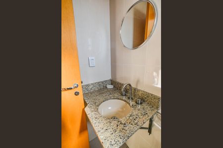 Apartamento à venda com 70m², 2 quartos e 1 vaga Apartamento à venda com 70m², 2 quartos e 1 vagaBanheiro da Suíte