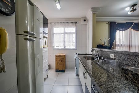 Apartamento à venda com 70m², 2 quartos e 1 vaga Apartamento à venda com 70m², 2 quartos e 1 vagaCozinha e Área de Serviço