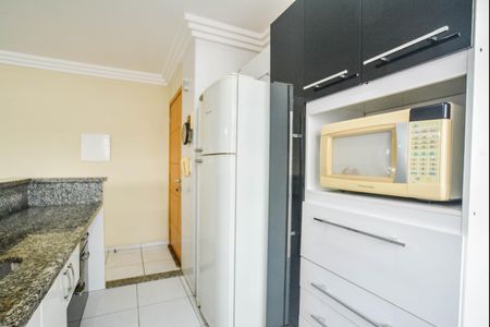 Apartamento à venda com 70m², 2 quartos e 1 vaga Apartamento à venda com 70m², 2 quartos e 1 vagaCozinha e Área de Serviço