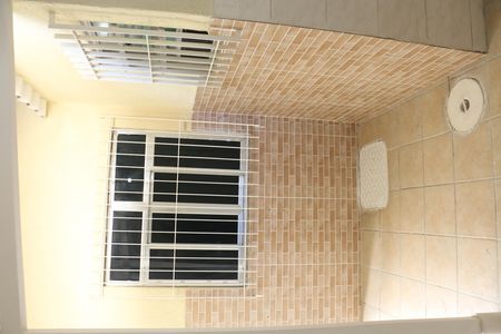 Casa para alugar com 28m², 2 quartos e 1 vagaÁrea de Serviço