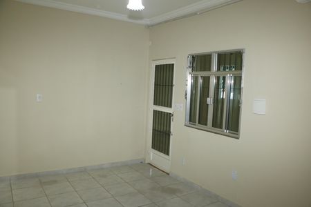 Casa para alugar com 28m², 2 quartos e 1 vagasala