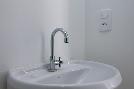 Apartamento para alugar com 34m², 2 quartos e sem vaga Apartamento para alugar com 34m², 2 quartos e sem vagaBanheiro