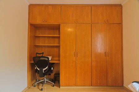 Apartamento à venda com 250m², 3 quartos e 4 vagas Apartamento à venda com 250m², 3 quartos e 4 vagasQuarto 2