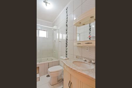 Apartamento à venda com 250m², 3 quartos e 4 vagas Apartamento à venda com 250m², 3 quartos e 4 vagasBanheiro