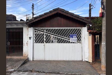 Casa à venda com 249m², 3 quartos e 4 vagasFachada