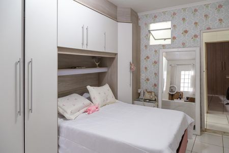 Casa à venda com 249m², 3 quartos e 4 vagasQuarto 2