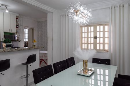 Casa à venda com 249m², 3 quartos e 4 vagasSala de Jantar